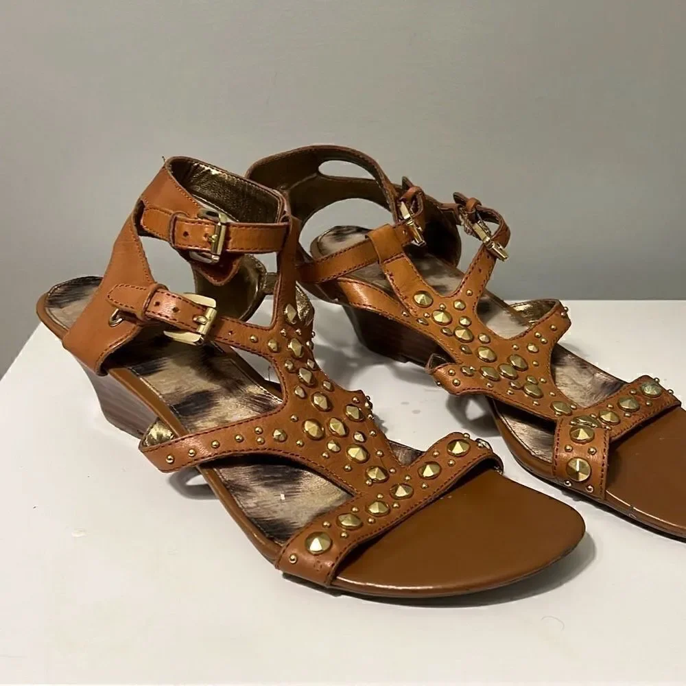 Guess Women's Brown Classic Studded Gold Gladiator Wedge Heel Sandals Size 8 M - Picture 4 of 11